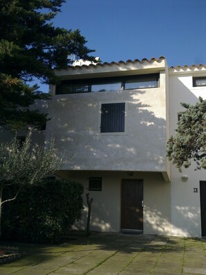 Exterior - Relax with your feet in the water (Le Barcarès)
