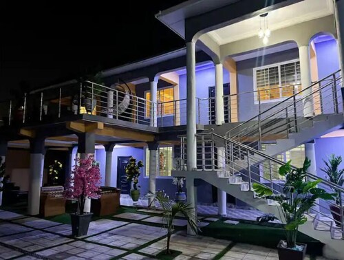 Luxurious Unit In Martha's Place Ghana: #5