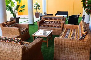Terrace/patio - Luxurious Unit In Martha's Place Ghana: #4 (Greater Accra Region,)