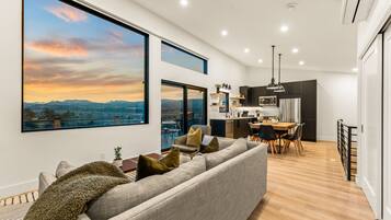 Smart TV, chimenea
