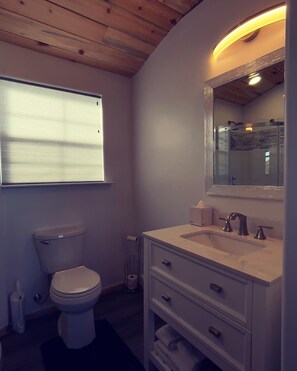 Towels, toilet paper