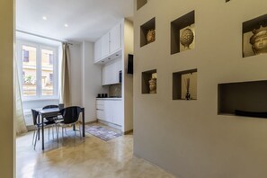 Dining - GuestHost - Bright Apartment near Villa Borghese (Roma)