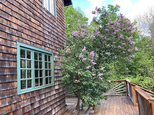 Gorgeous Mountain Home in Tannersville-Secluded & Pet Friendly