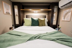 1 多间卧室、熨斗/熨衣板、免费 WiFi、床单