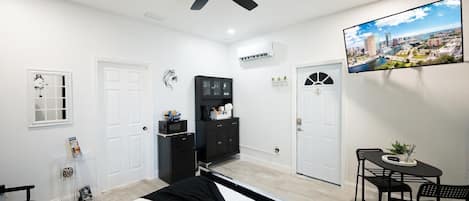 1 bedroom, desk, iron/ironing board, free WiFi