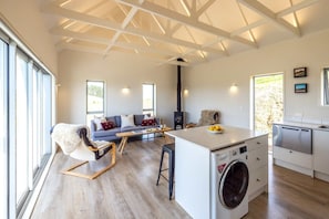 Interior - Overview by Stay Waiheke (Waiheke Island)
