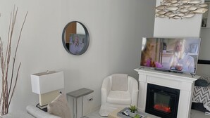 Smart-tv och eldstad