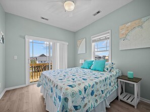 4 bedrooms, Internet, bed sheets - Sunny Side Up Topsail (North Topsail Beach)