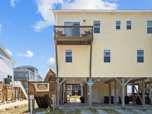 Exterior - Sunny Side Up Topsail (North Topsail Beach)