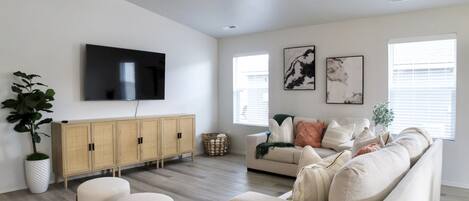 TV connectée, cheminée