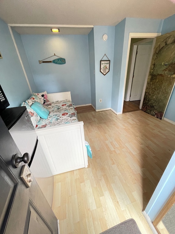 Spacious, Comfortable Rooms Near Beach & Newport - Rhode Island