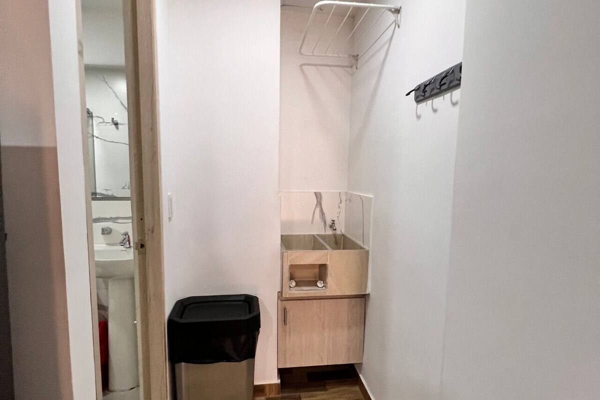 Elite-Zimmer, 1 Doppelbett, mit Bad | Badezimmer | Dusche, Regendusche, Handtücher, Seife