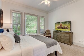 4 quartos, escrivaninha, Wi-Fi de cortesia, roupa de cama