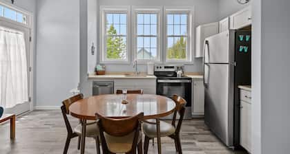 Stella della Baia | Brand New Chincoteague Getaway South of Downtown Near Carnival, Shops & Dining