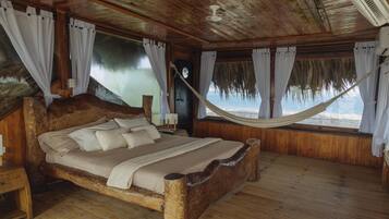 4 bedrooms, free WiFi, bed sheets