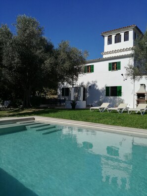 Utomhuspool
