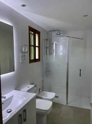 Hair dryer, towels, soap - Casa DE Campo CAN Dameto. Ideal Pasear por la Naturaleza y Rutas en Bicicleta (BINISSALEM)