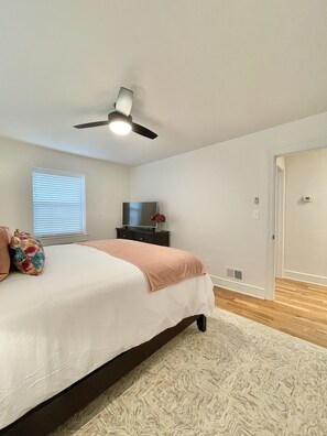 2 habitaciones, tabla de planchar con plancha y wifi gratis 