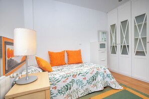 2 Schlafzimmer, Bügeleisen/Bügelbrett, Internetzugang, Bettwäsche