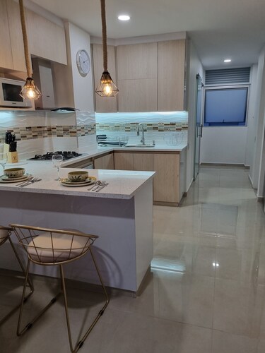 Magnificence apartment near to Imbanaco, 2 bedrooms, 2 bathrooms.