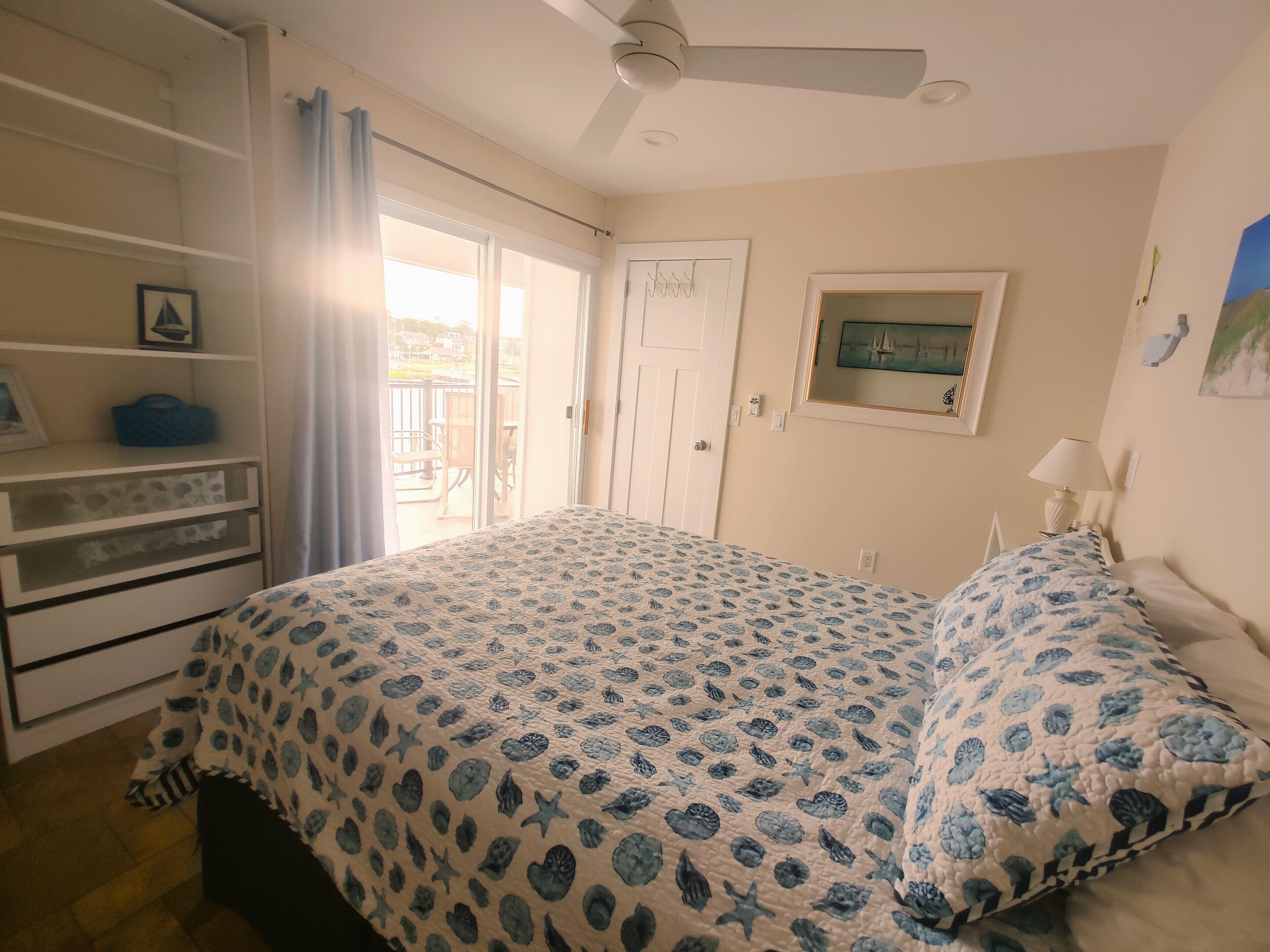 Built in dresser & closet
