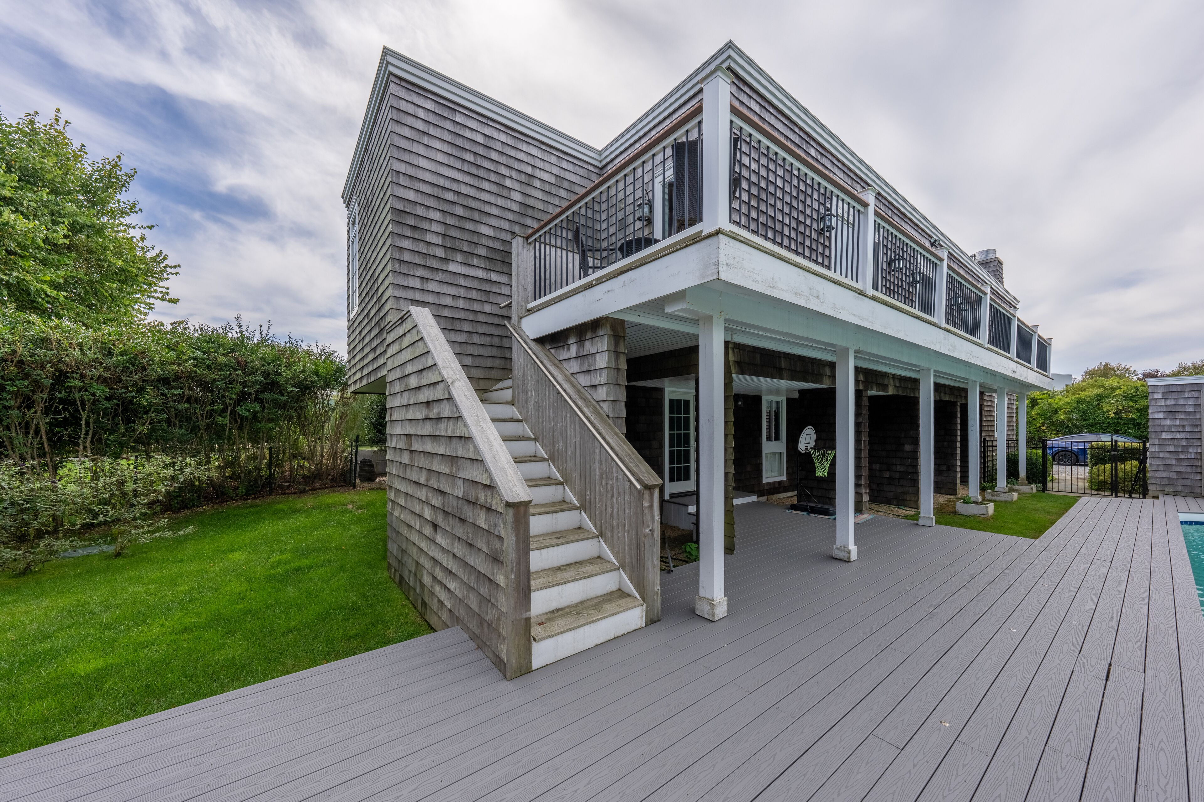 المنشأة من الخارج