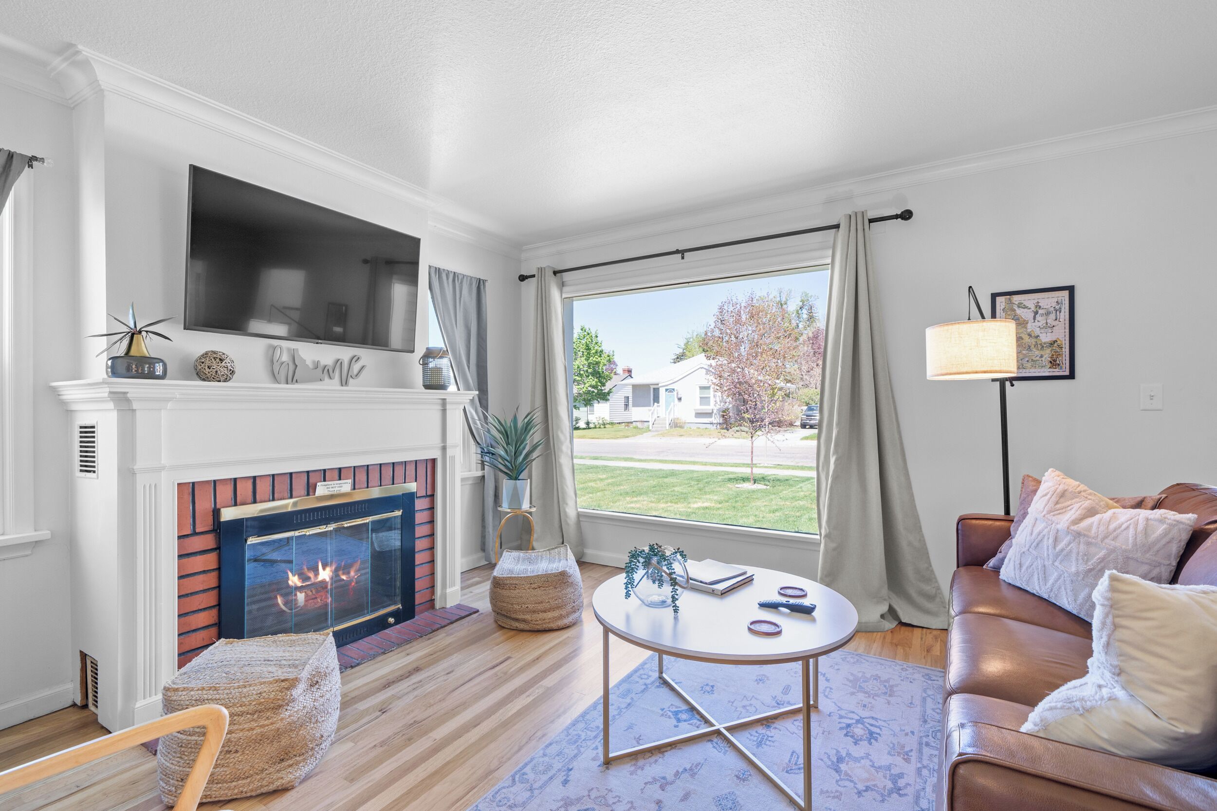 Remodeled Home With Vintage Charm. Centrally Located Near Downtown Idaho Falls. - Idaho Falls, ID
