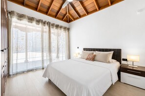 1 bedroom, in-room safe, iron/ironing board, WiFi