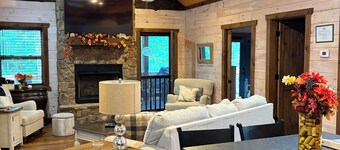 SPRING Special Pricing at a charming cottage Blue Ridge Mtns N.GA.