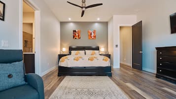 Family House | Blackout drapes, iron/ironing board, free WiFi, bed sheets