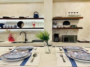 Refrigerador, microondas, parrilla de estufa y lavavajillas