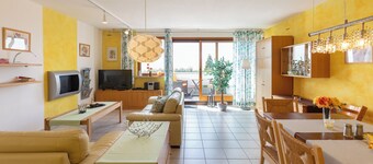 Large vacation apartment for up to 6 people with lake view, underfloor heating. 3 bedrooms