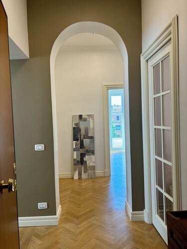 Aventino Boutique Apartment in Rome with balcony - 2 bedrooms x 4 people