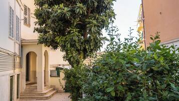 Enceinte de lâhĂ©bergement