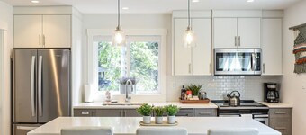 Private Modern Carriage by Seal Bay Trails