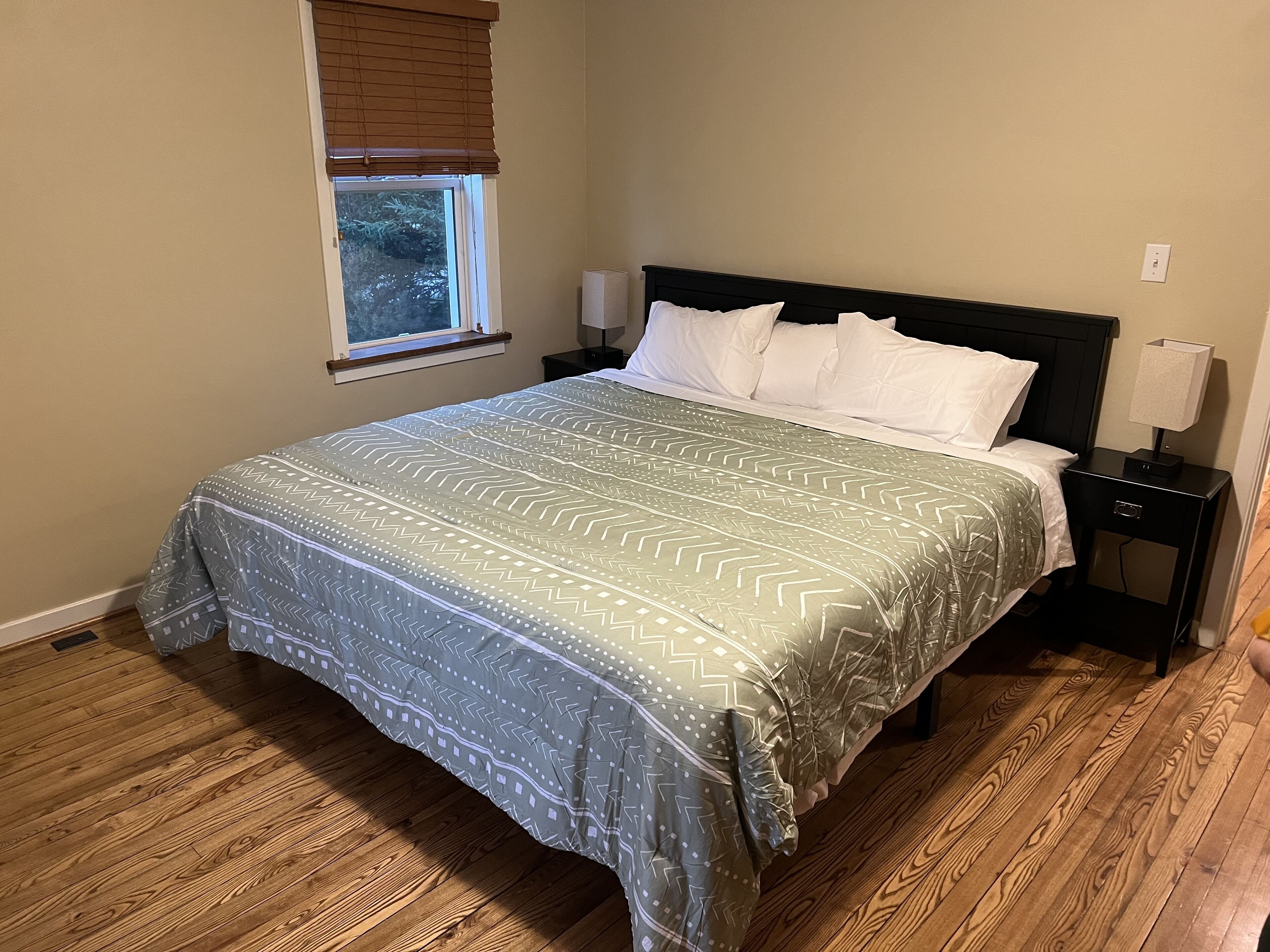 3 quartos, escrivaninha, berço de viagem, Wi-Fi de cortesia