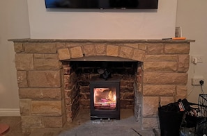 Interior - Cosy 2-Bed Cottage - Free WiFi (Bridlington)