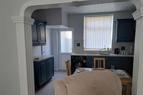 Image 8 - Seaside cosy Cottage Escape in Bridlington (Bridlington)