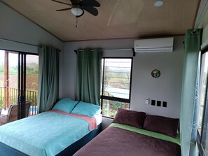 2 bedrooms, desk, free WiFi, bed sheets