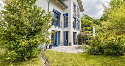 "Geräumige Ferienwohnung mit Garten", Bergblick und WLAN