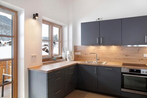 Kühlschrank, Ofen, Herdplatte, Geschirrspüler