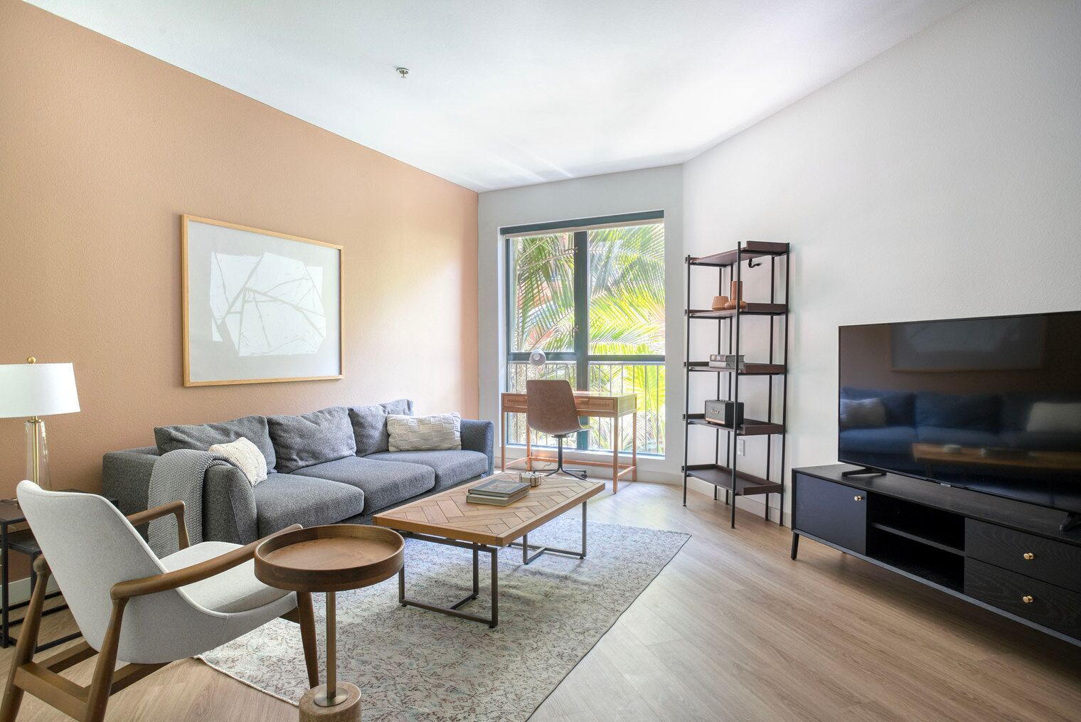 Crisp Hollywood 1BR w/ Gym, Pool & W/D, walk to Metro, by Blueground
