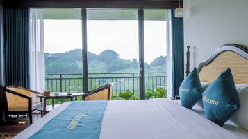 1 bedroom, in-room safe, desk, laptop workspace