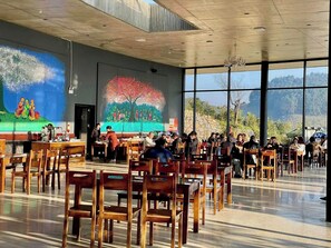 Restaurant - Vigolando Van Ho Resort (Van Ho)