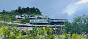 Vigolando Van Ho Resort
