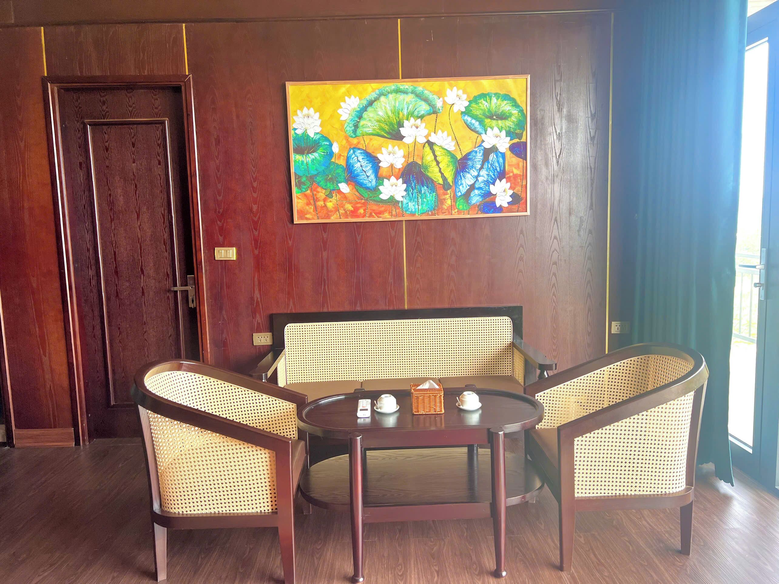 Bungalow, 1 Bedroom | 1 bilik tidur, peti besi dalam bilik, meja, ruang kerja komputer riba 