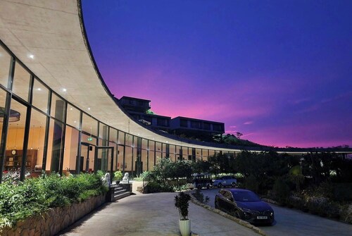 Vigolando Van Ho Resort