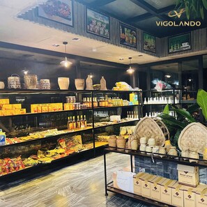 Gift shop - Vigolando Van Ho Resort (Van Ho)