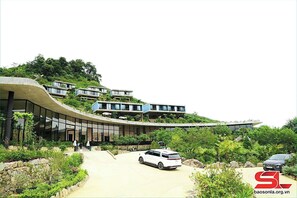 Front of property - Vigolando Van Ho Resort (Van Ho)