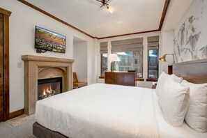 2 bedrooms, iron/ironing board, free WiFi, bed sheets - Abode at First Dawn, ski-in/ski-out, hot tub, sauna, resort access (Park City)